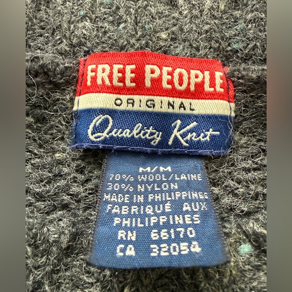 Vintage Free People Y2K Women's Gray wool Sweater - Picture 5 of 5